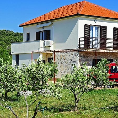 Apartments With A Parking Space Gornje Selo, Solta - 15545 Grohote Bagian luar foto