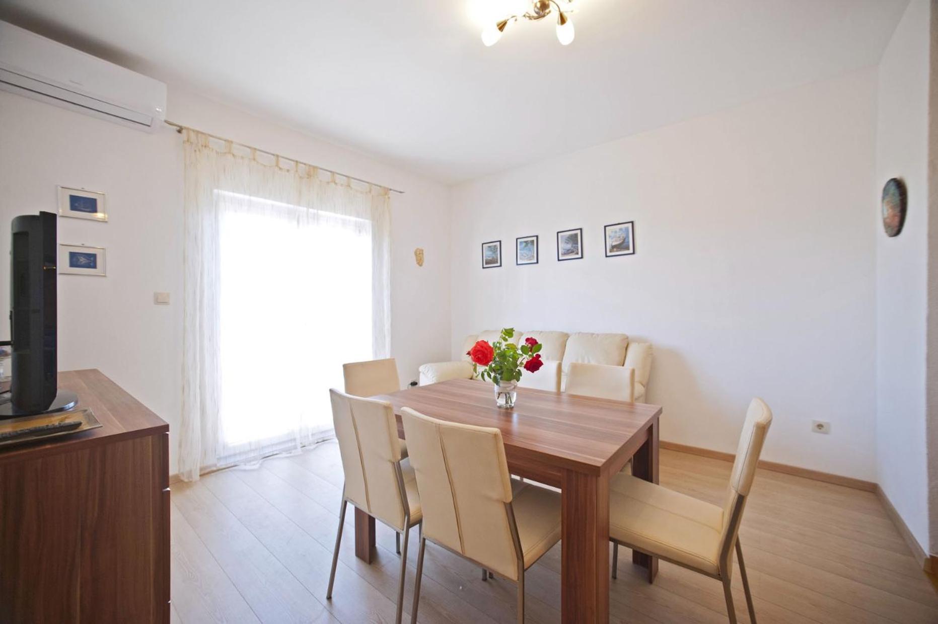 Apartments With A Parking Space Gornje Selo, Solta - 15545 Grohote Ruang foto